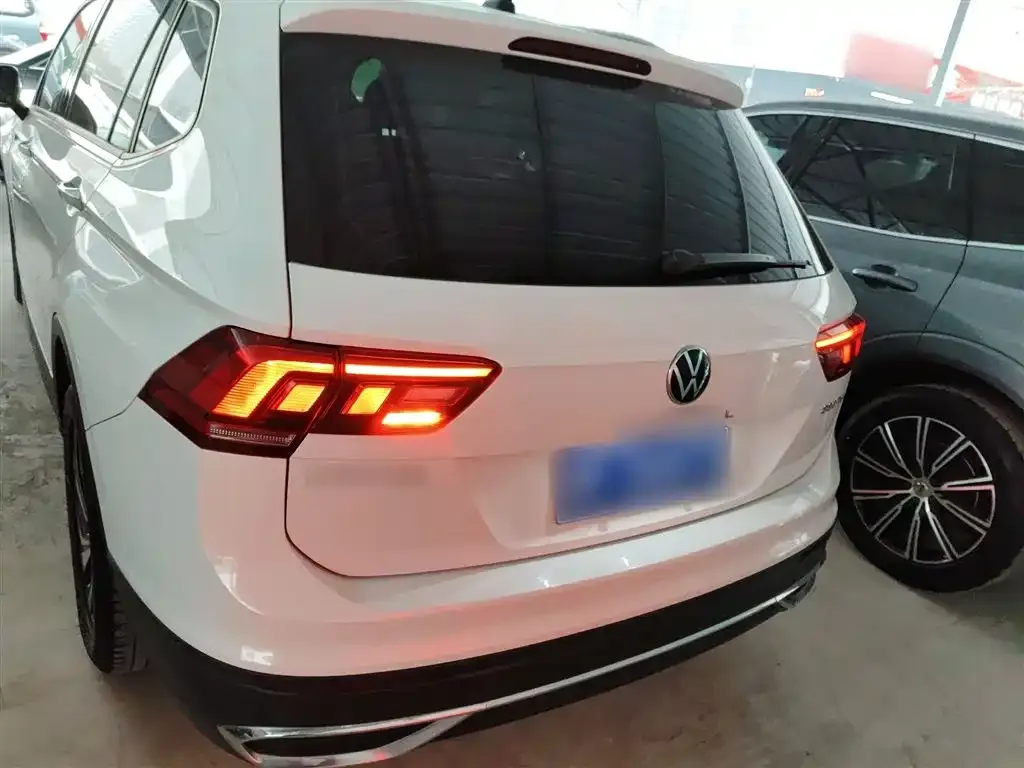 Volkswagen Tiguan L 2022 из CN, фото 6