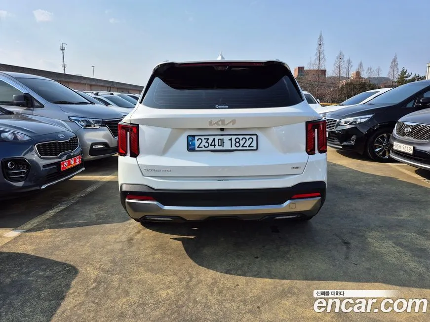 Kia Sorento — фото 8