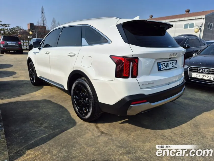 Kia Sorento — фото 5