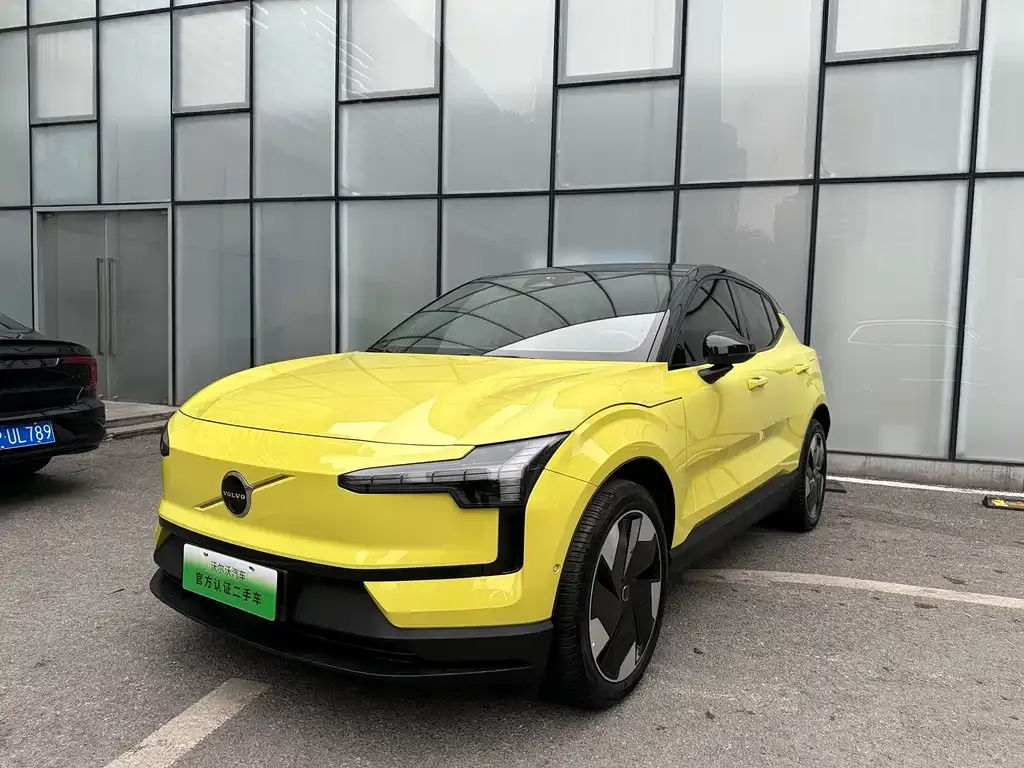 Volvo EX30 2024 из CN, фото 1