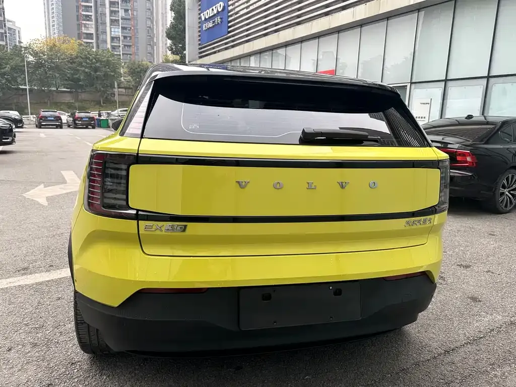 Volvo EX30 2024 из CN, фото 8