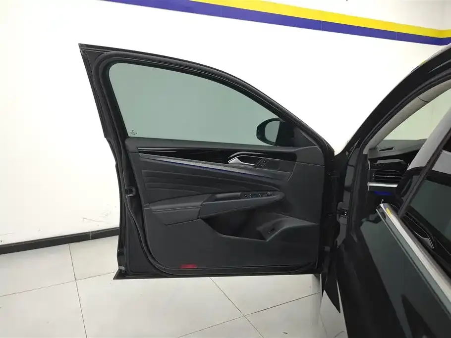 Volkswagen Passat 2022 из CN, фото 7
