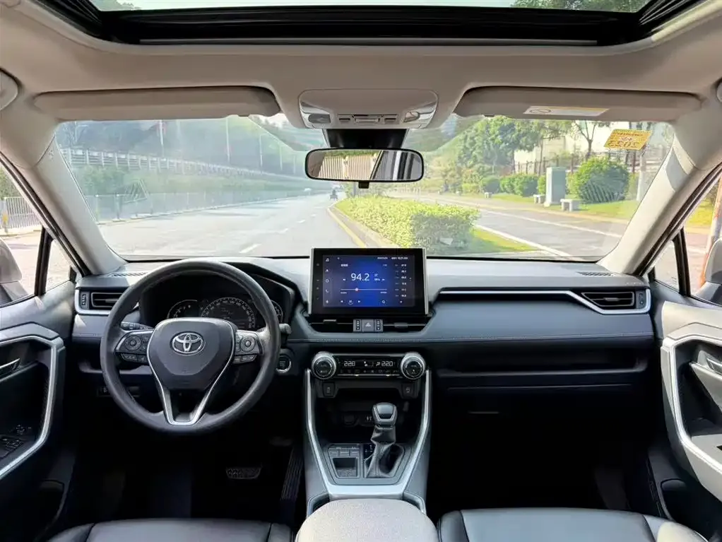 Toyota RAV4 2021 из CN, фото 8