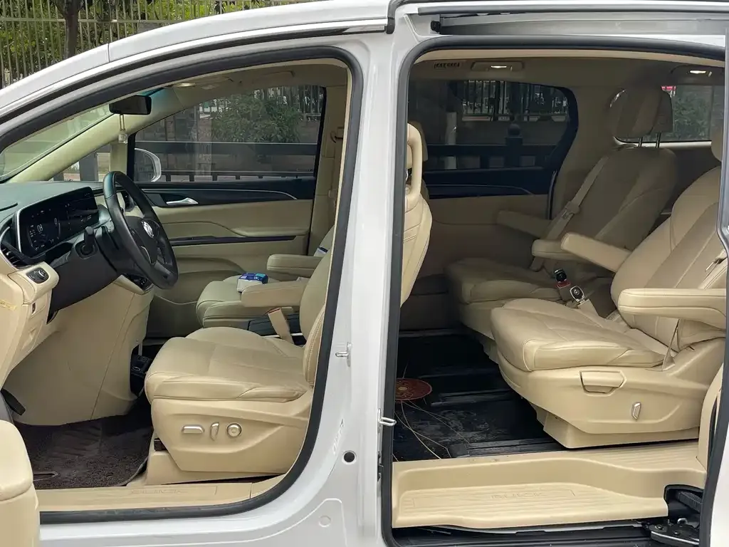 Buick GL8 2021 из CN, фото 7