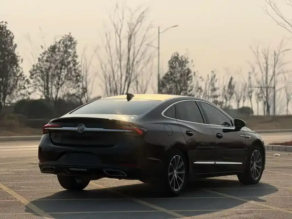 Buick LaCrosse 2022 из CN, фото 2