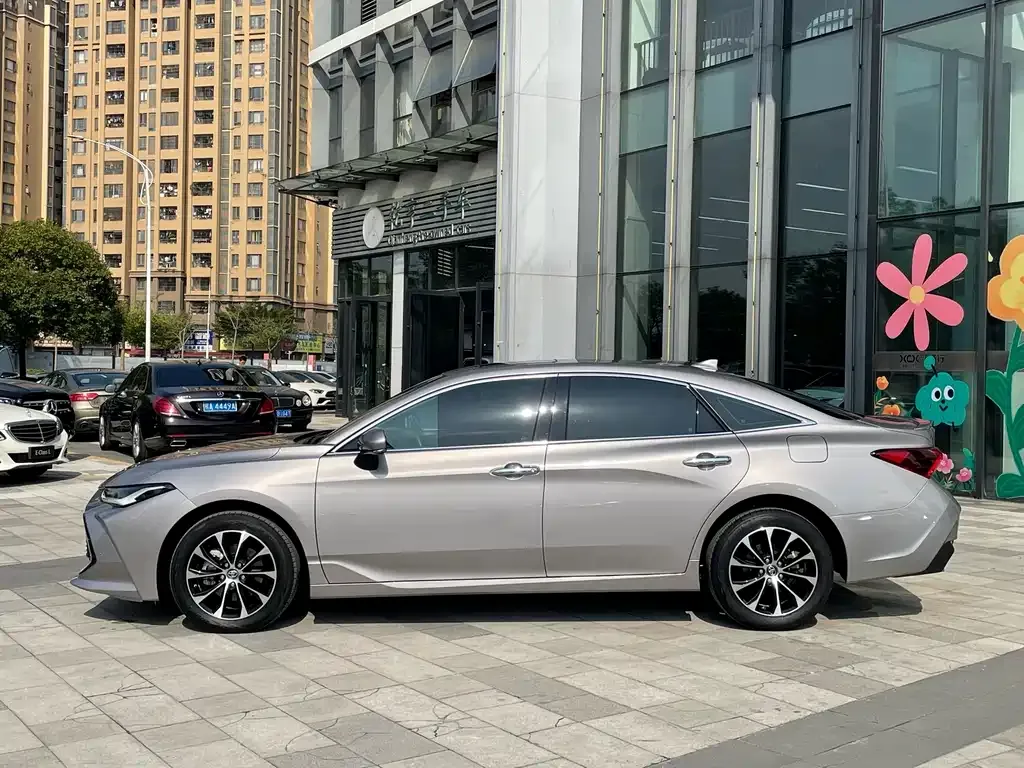 Toyota Avalon 2024 из CN, фото 3
