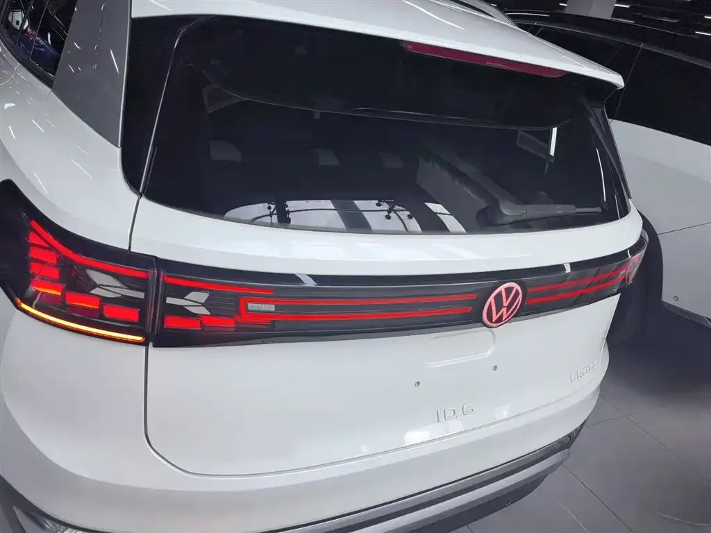 Volkswagen ID.6 Crozz 2023 из CN, фото 6