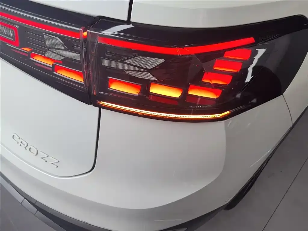 Volkswagen ID.6 Crozz 2023 из CN, фото 7