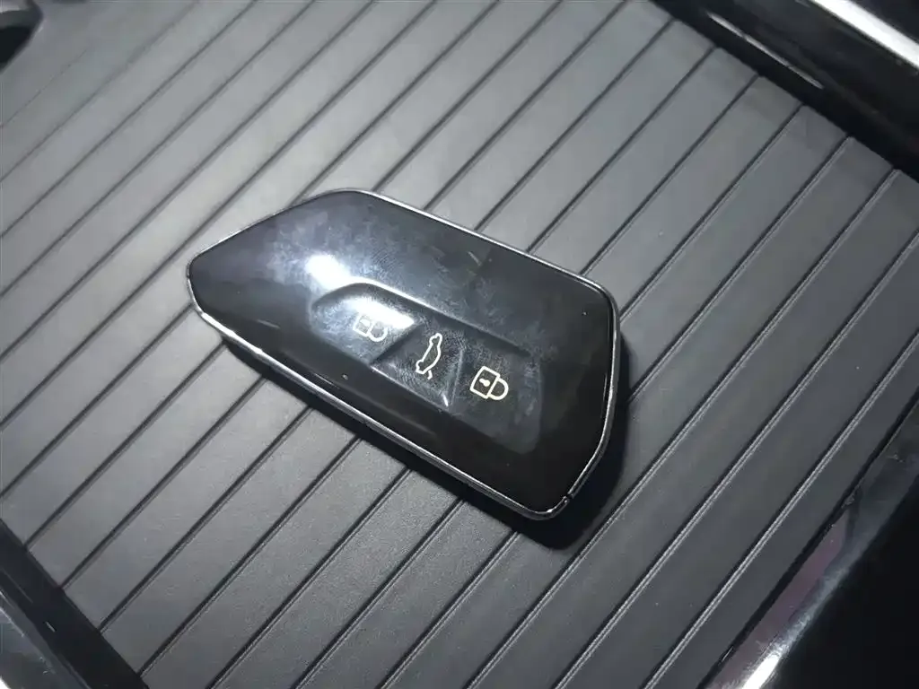 Volkswagen ID.6 Crozz 2023 из CN, фото 9