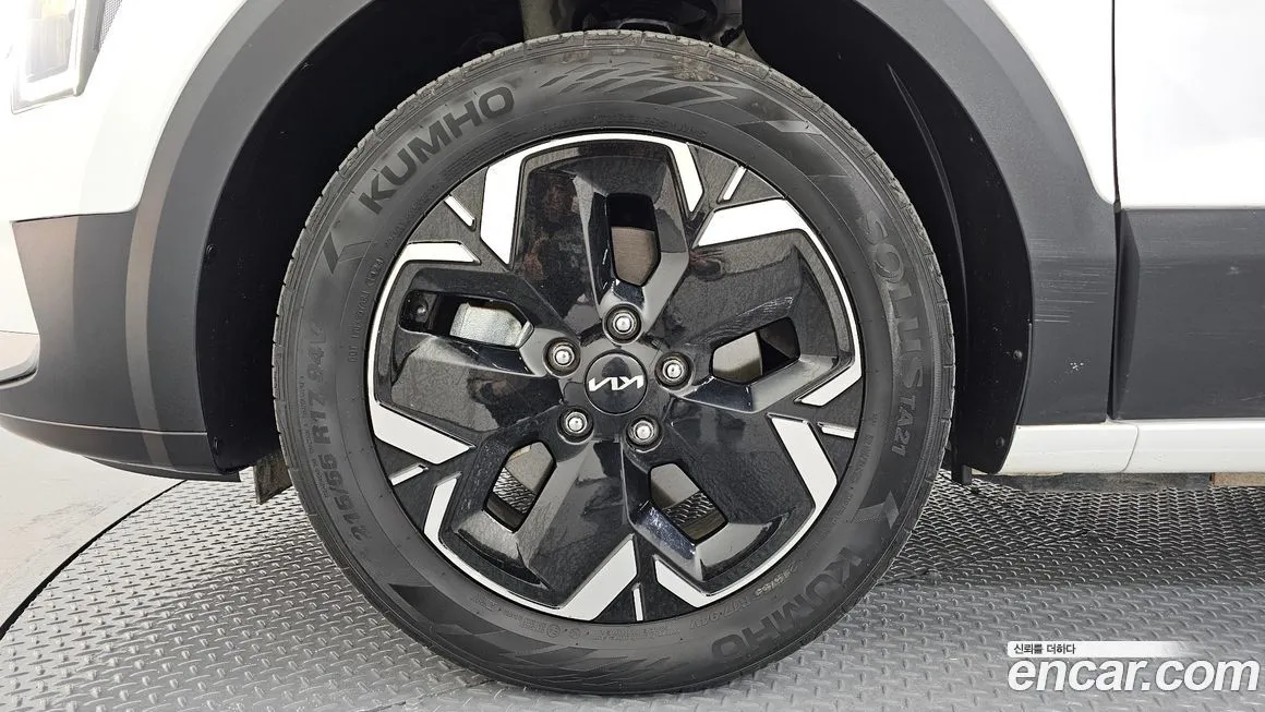 [object Object] Niro 2023 из KR, фото 5