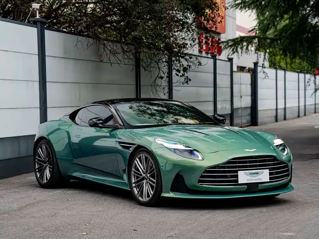 Aston Martin DB12 2024 из CN, фото 4