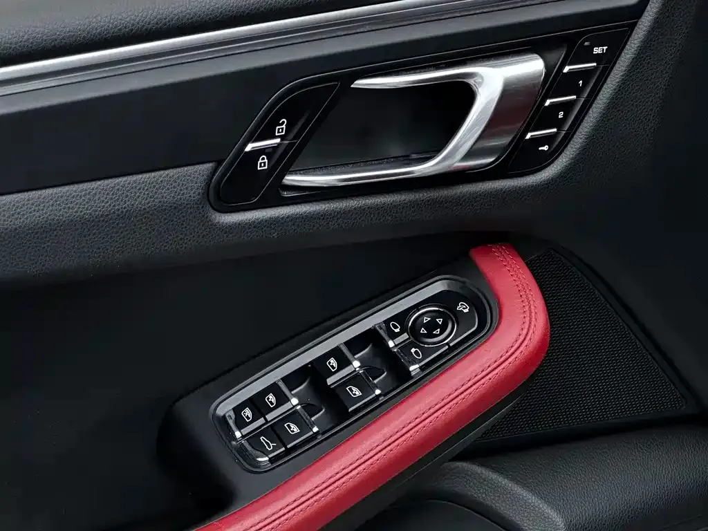 Porsche Macan 2021 из CN, фото 6
