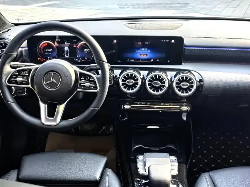 Mercedes-Benz A-Class 2023 из CN, фото 4