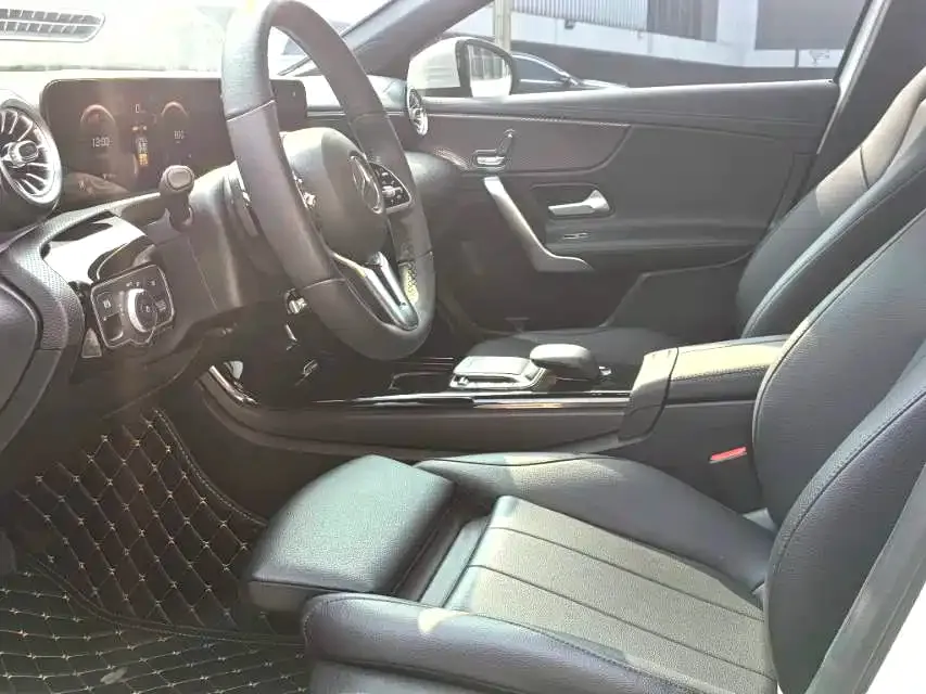 Mercedes-Benz A-Class 2023 из CN, фото 3