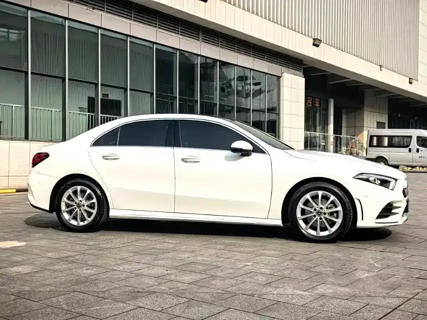 Mercedes-Benz A-Class 2023 из CN, фото 9
