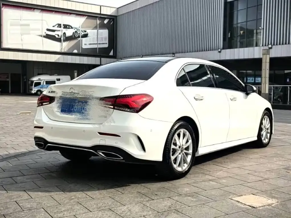 Mercedes-Benz A-Class 2023 из CN, фото 8