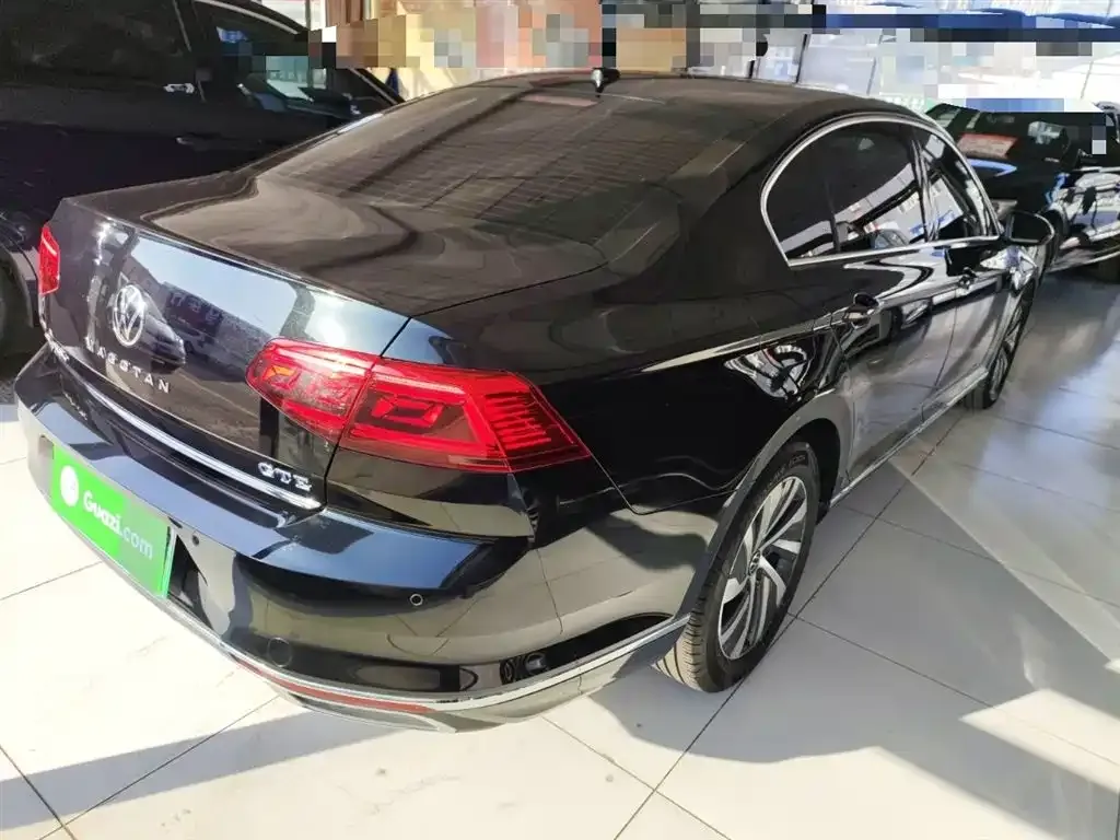 Volkswagen Magotan GTE PHEV 2023 из CN, фото 4