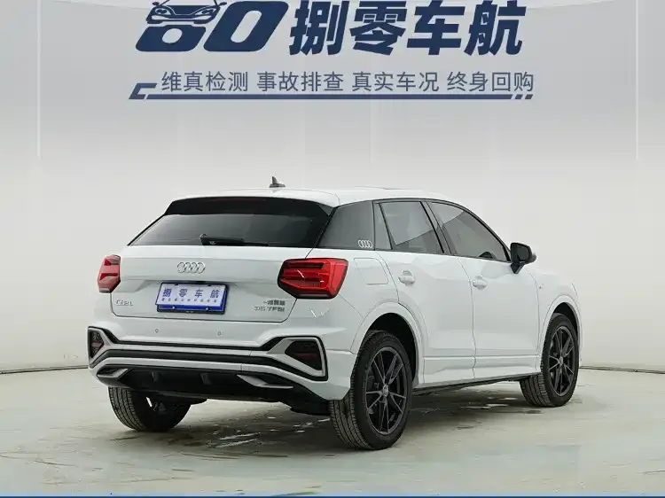 Audi Q2L 2023 из CN, фото 4