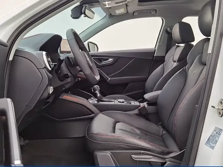 Audi Q2L 2023 из CN, фото 3