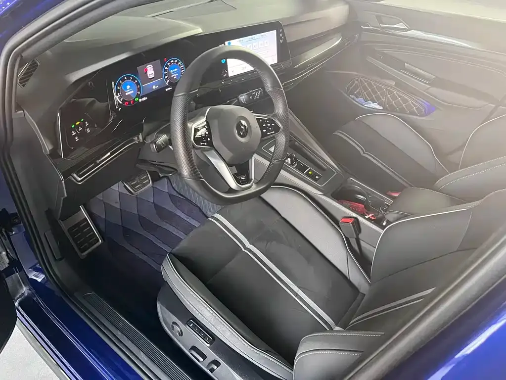 Volkswagen Golf 2022 из CN, фото 3