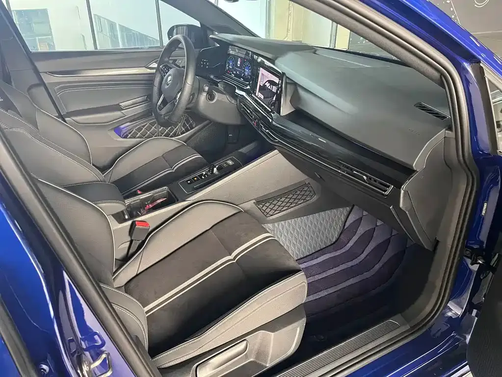 Volkswagen Golf 2022 из CN, фото 6