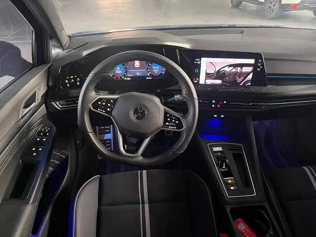 Volkswagen Golf 2022 из CN, фото 9