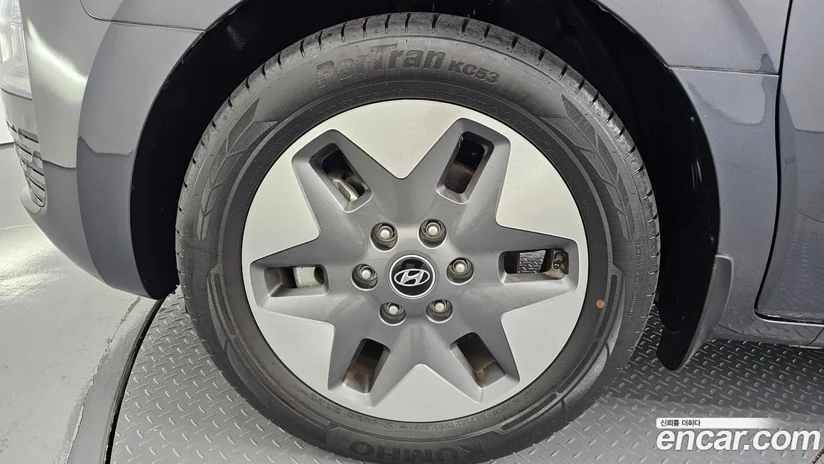 Hyundai Staria — фото 8
