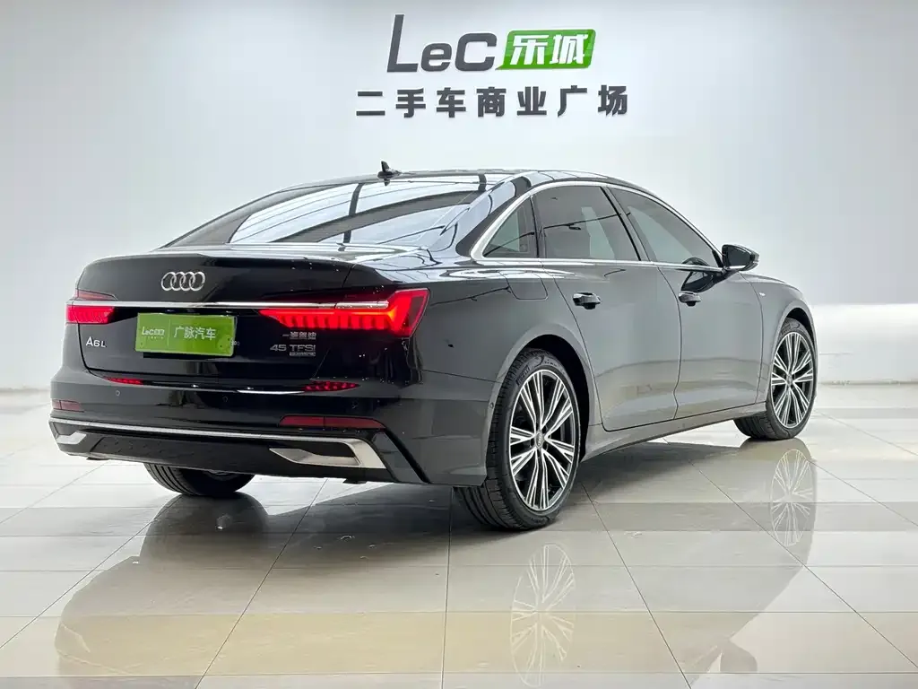 Audi A6L 2024 из CN, фото 10