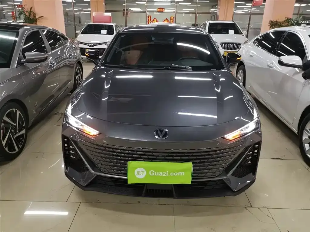 Changan UNI-V iDD 2023 из CN, фото 3