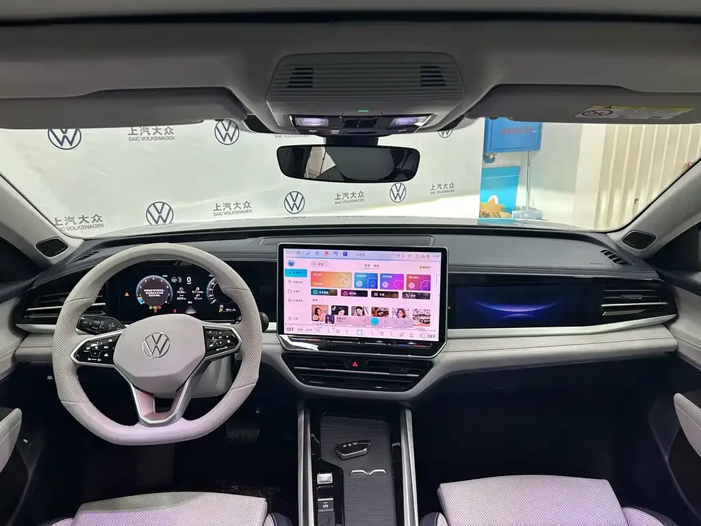 Volkswagen Passat 2024 из CN, фото 8