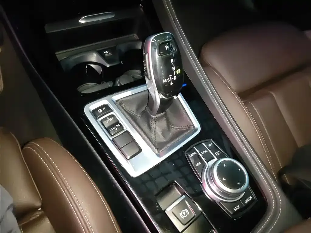 BMW 1 Series 2021 из CN, фото 7
