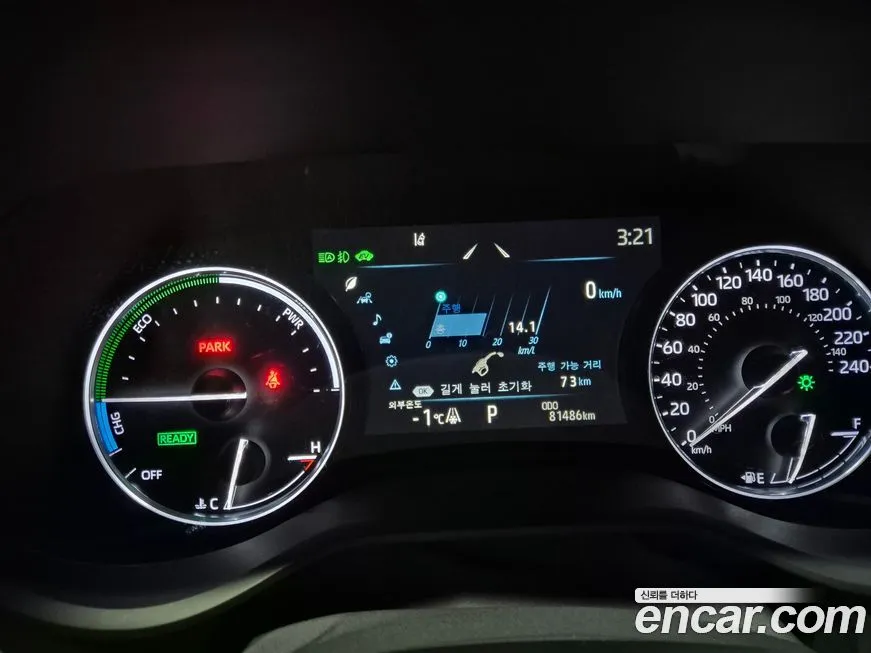 Toyota Sienna 2021 из KR, фото 3