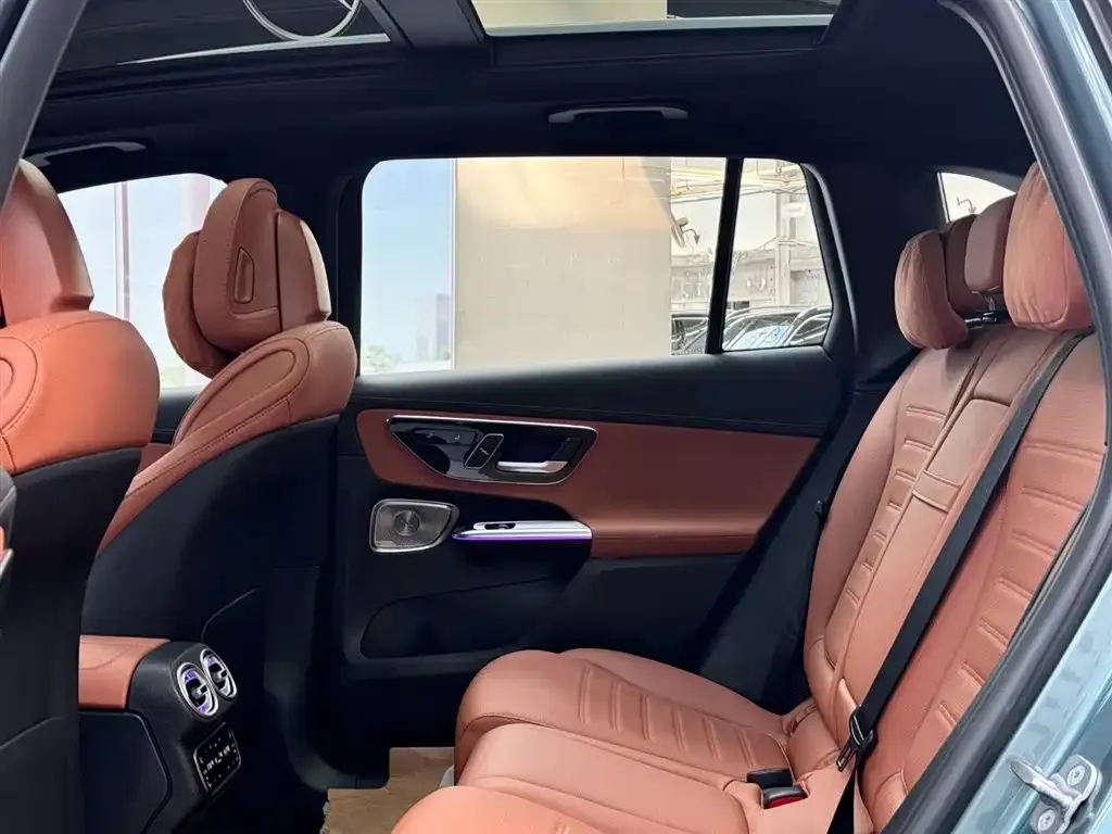 Mercedes-Benz GLC 2024 из CN, фото 3