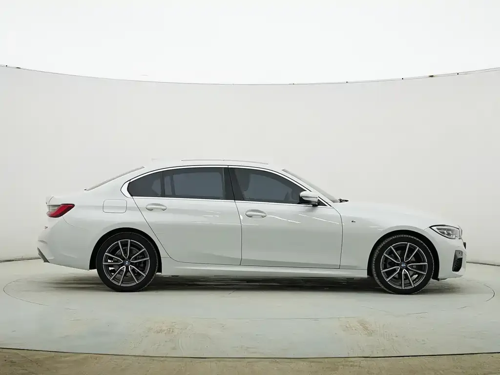 BMW 3 Series 2021 из CN, фото 6