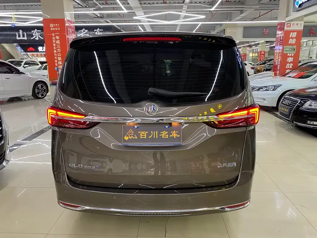 Buick GL8 2022 из CN, фото 4