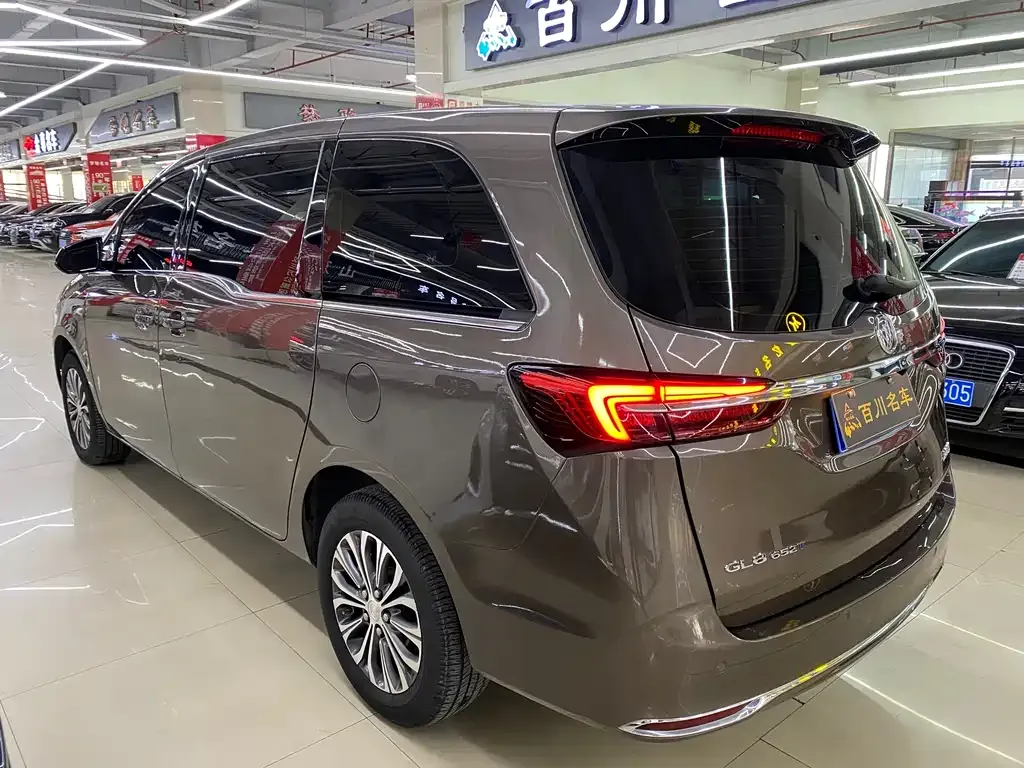 Buick GL8 2022 из CN, фото 5