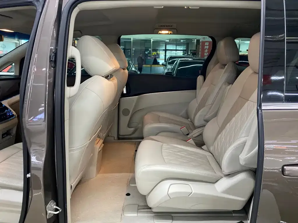 Buick GL8 2022 из CN, фото 8