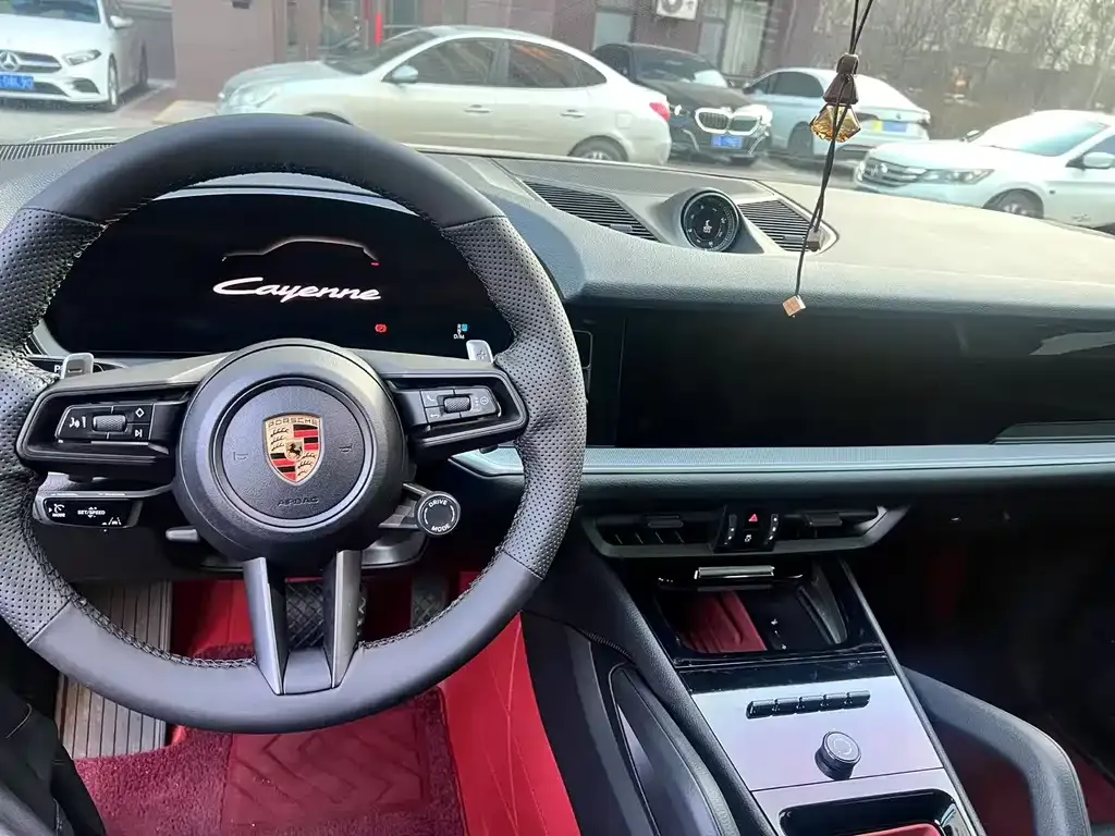 Porsche Cayenne 2024 из CN, фото 6