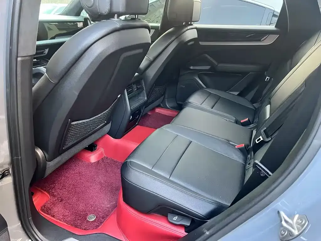 Porsche Cayenne 2024 из CN, фото 7