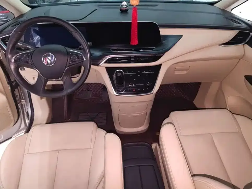 Buick GL8 2022 из CN, фото 3