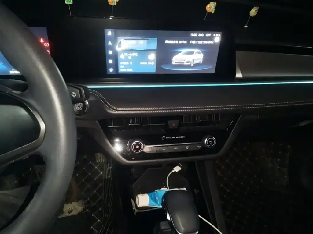 Ford Escort 2022 из CN, фото 9