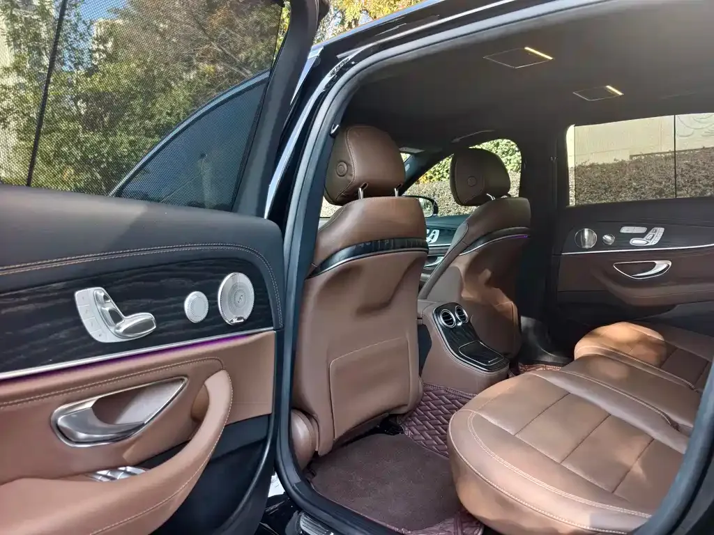 Mercedes-Benz E-Class 2023 из CN, фото 3
