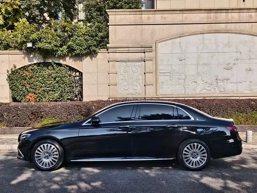 Mercedes-Benz E-Class 2023 из CN, фото 6