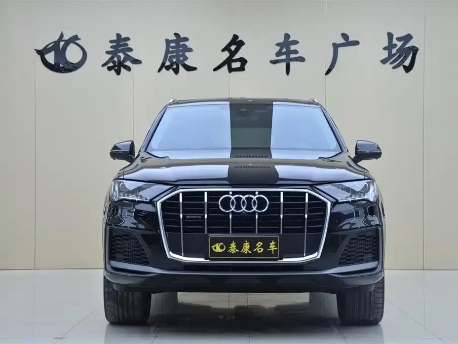 Audi Q7 2024 из CN, фото 4