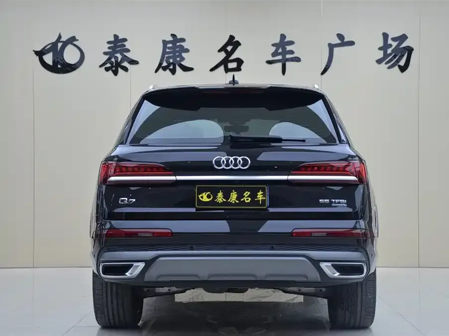Audi Q7 2024 из CN, фото 5