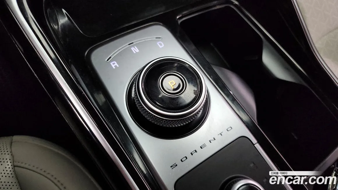 Kia Sorento — фото 9