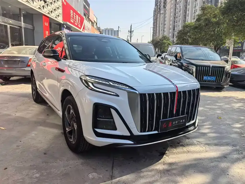 Hongqi HS3 — фото 7