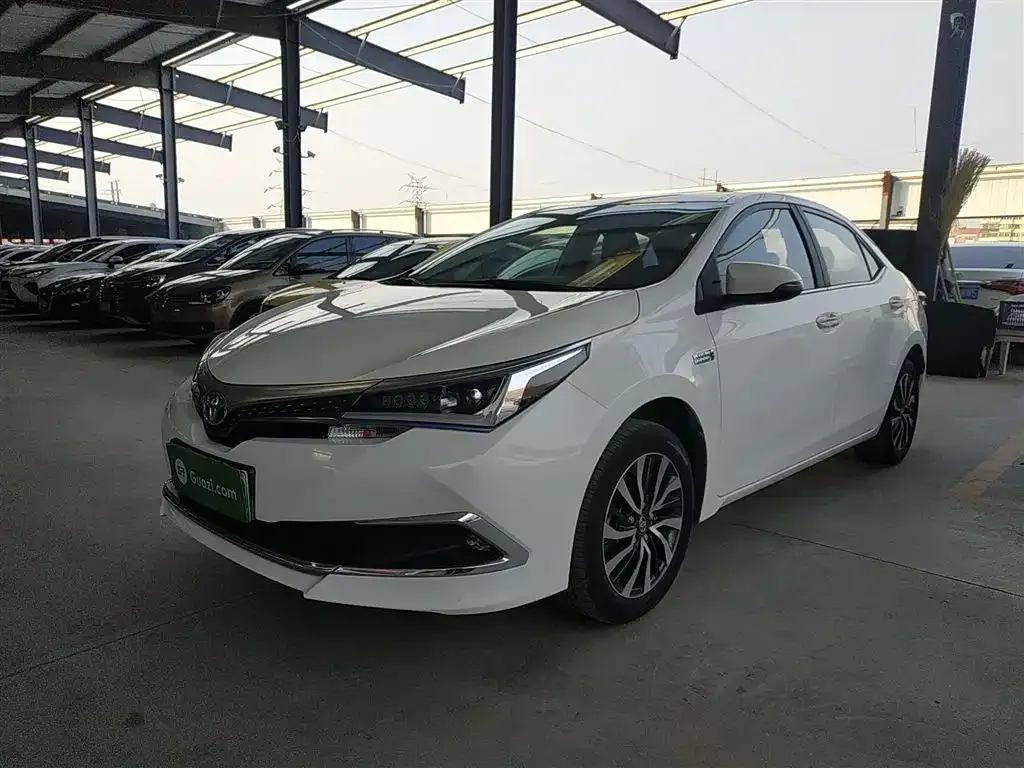 Toyota Corolla Hybrid 2021 из CN, фото 1