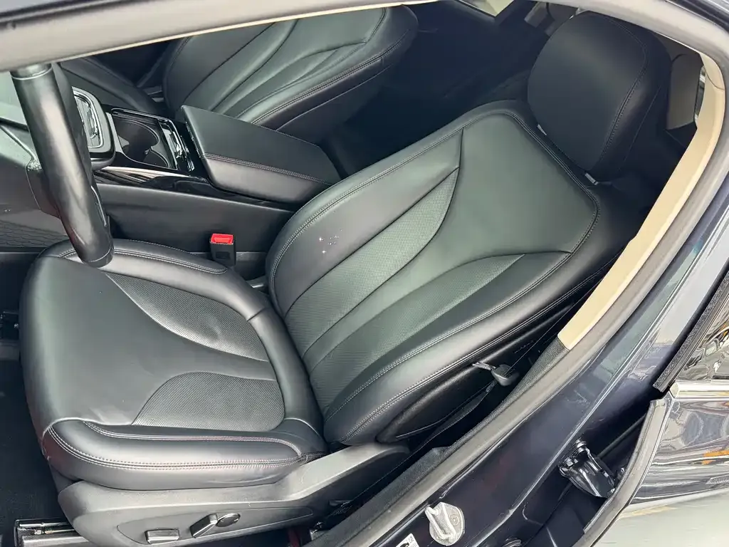 Lincoln Nautilus 2021 из CN, фото 6