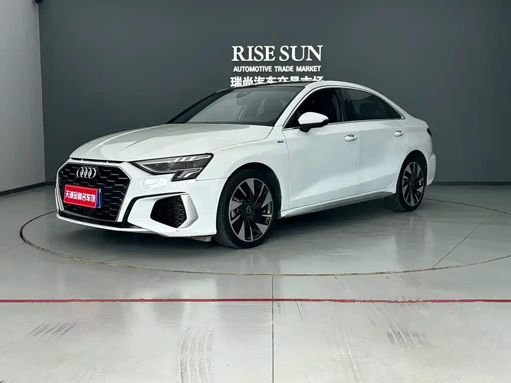 Audi A3 2023 из CN, фото 3
